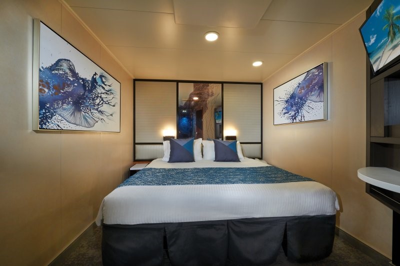 Mid-Ship Inside Stateroom